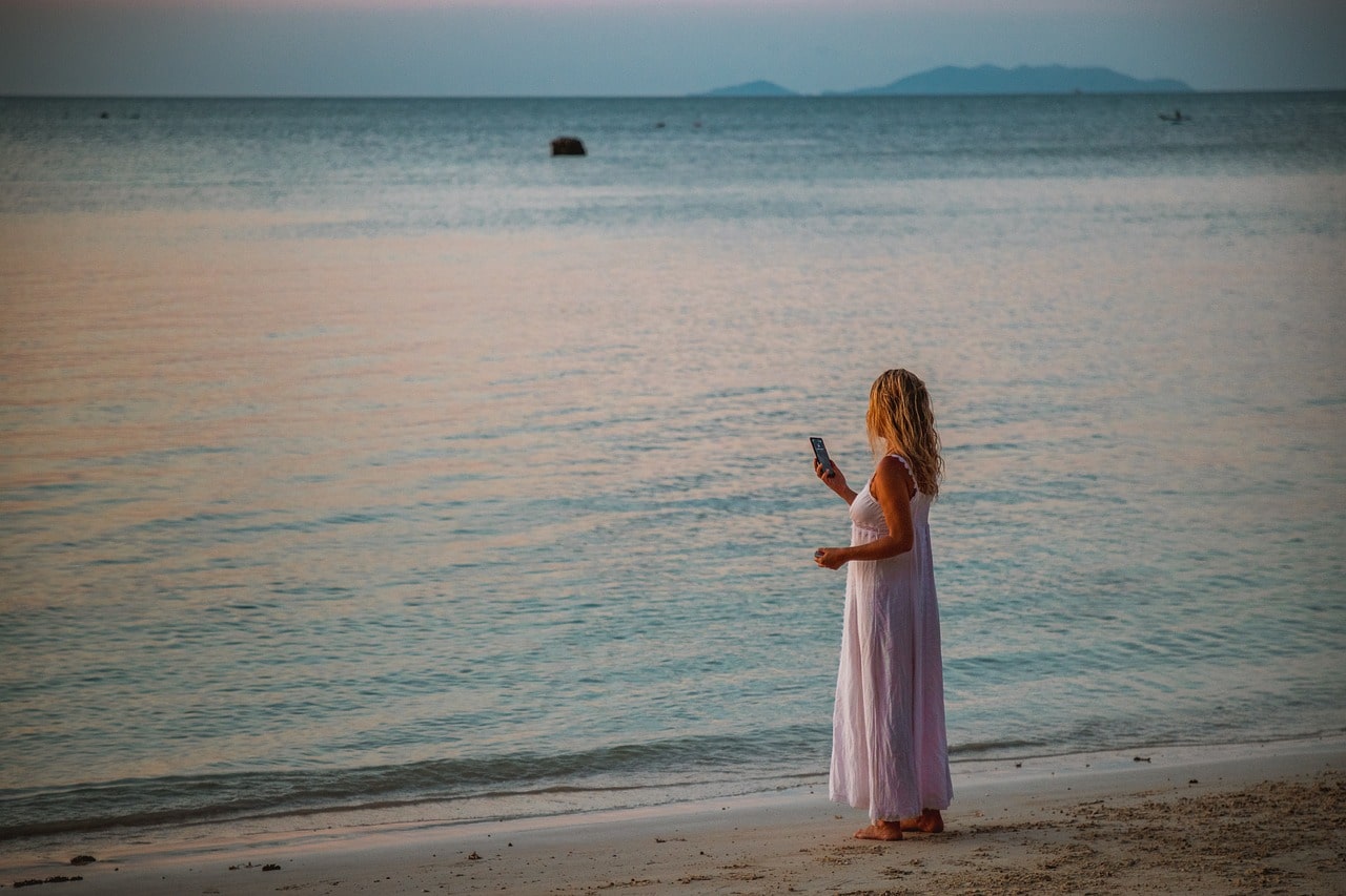 How to Stop Being Boring and Keep Him Intrigued